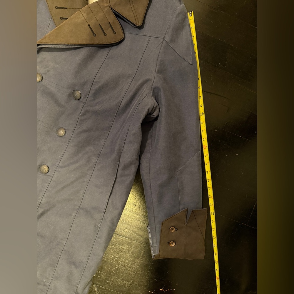 Assassin’s Creed outerwear everyday coat - Picture 8 of 9